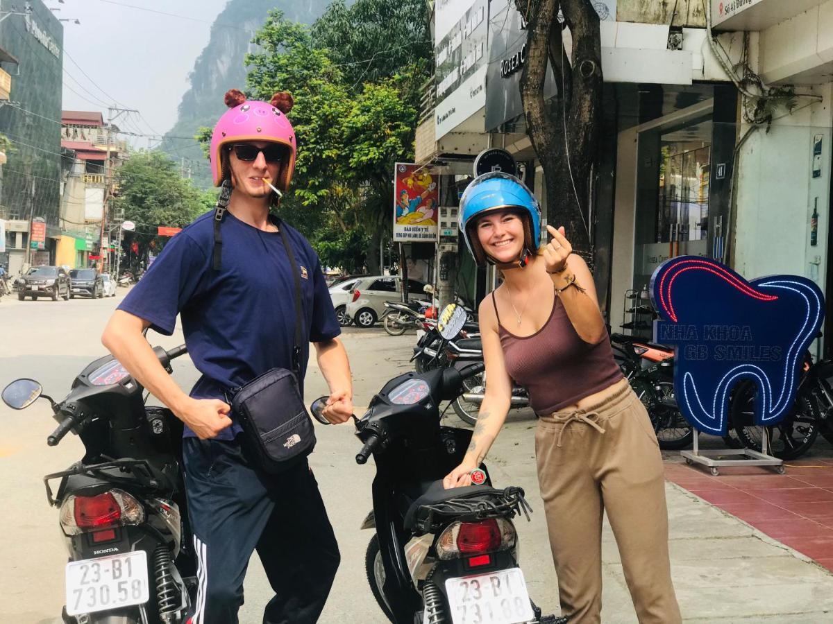 Ha Giang Safari Hostel & Motorbikes ภายนอก รูปภาพ